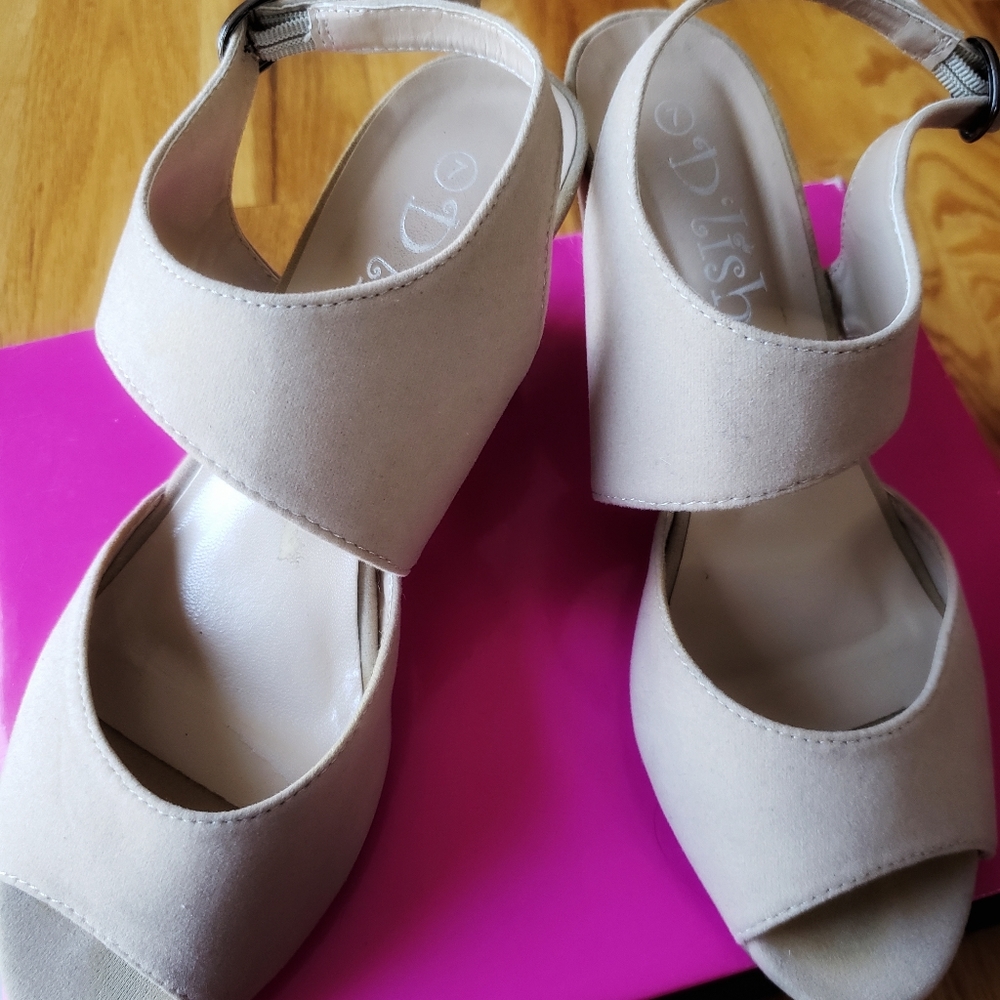 Women shoes